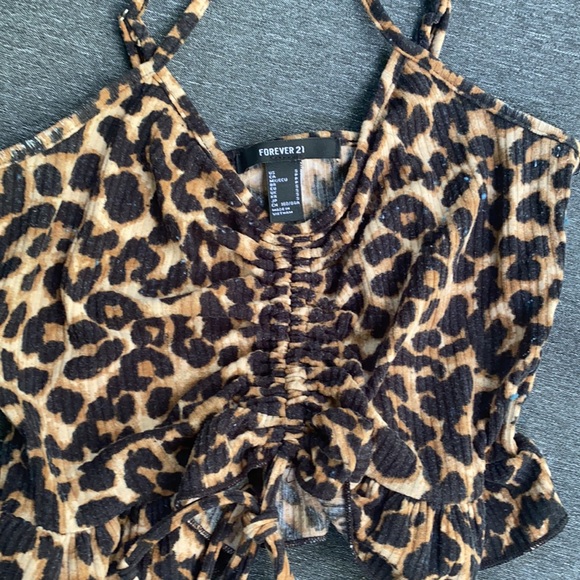 Cheetah print top - Picture 2 of 3